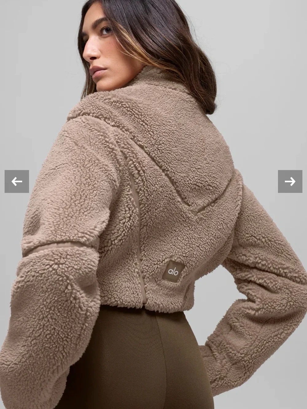 ALO Yoga Sherpa Cropped Slope Side Jacket in Chai Latte Size S
